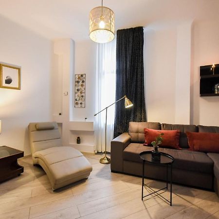 Apartament Amazing Location & Elegant Apt - Old Town Bukareszt Zewnętrze zdjęcie