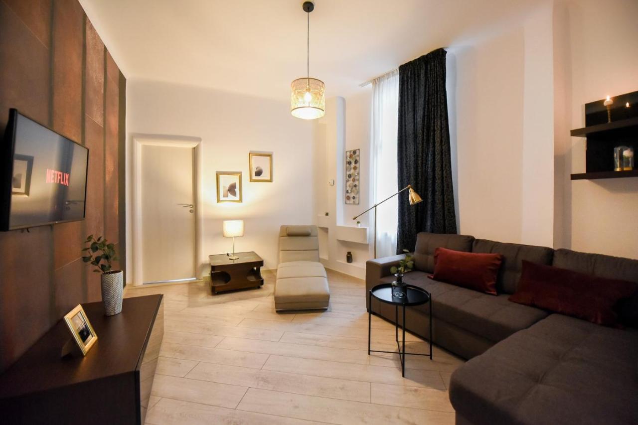 Apartament Amazing Location & Elegant Apt - Old Town Bukareszt Zewnętrze zdjęcie