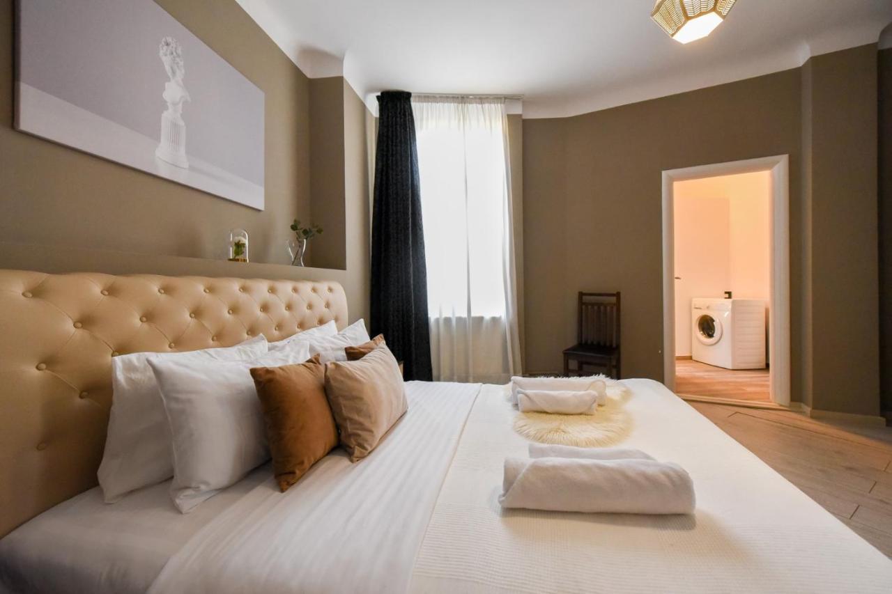 Apartament Amazing Location & Elegant Apt - Old Town Bukareszt Zewnętrze zdjęcie