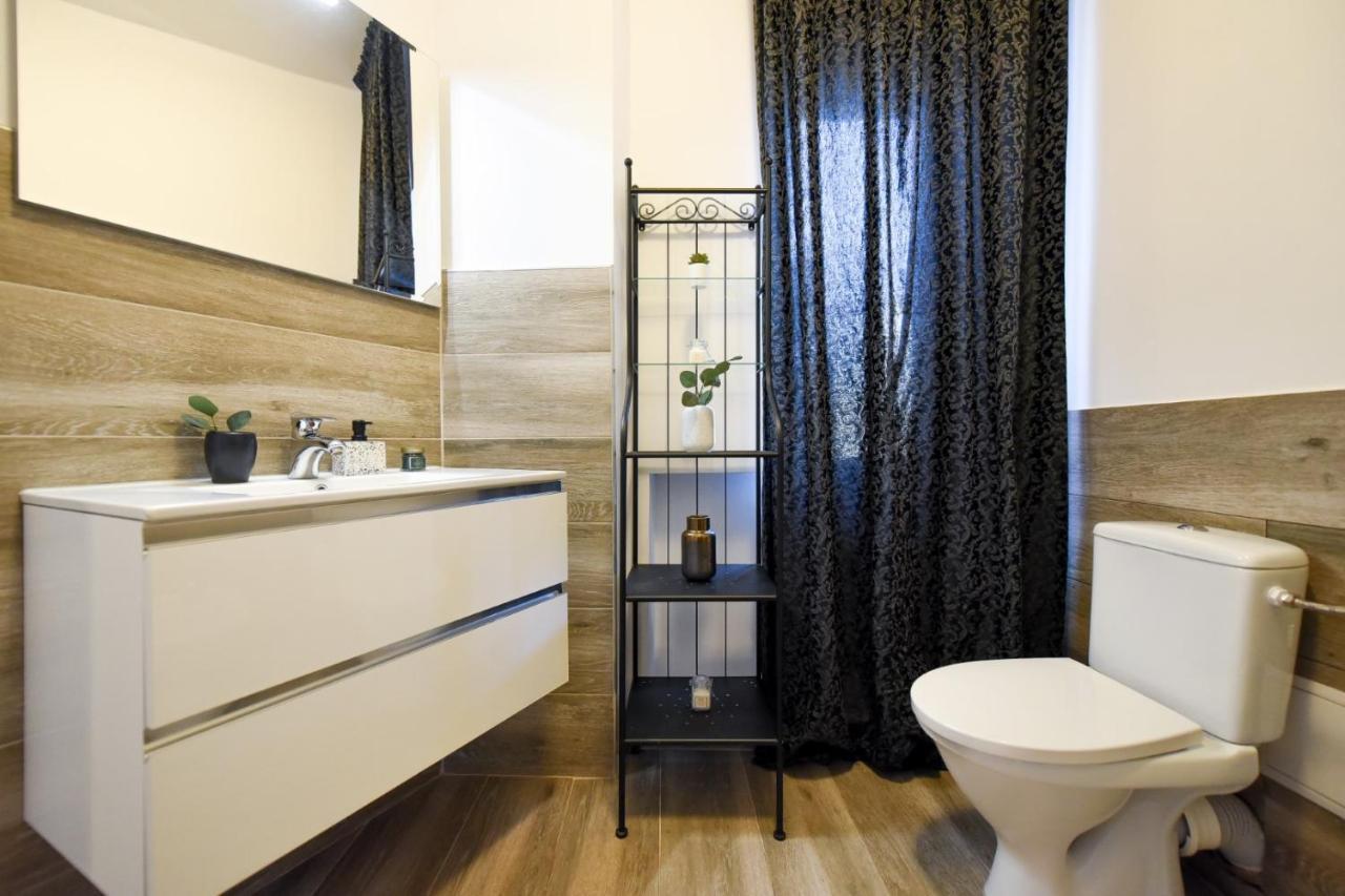Apartament Amazing Location & Elegant Apt - Old Town Bukareszt Zewnętrze zdjęcie