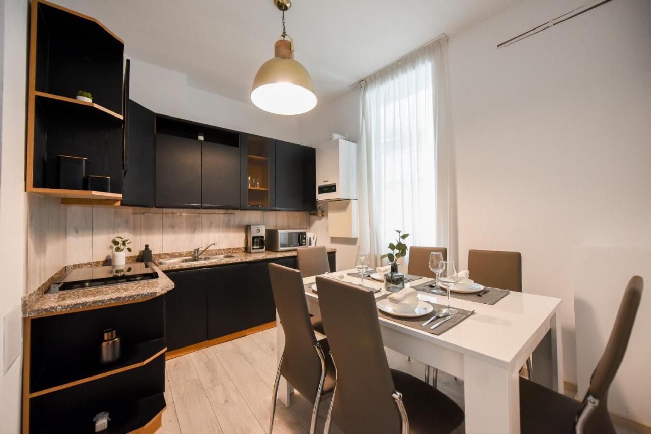 Apartament Amazing Location & Elegant Apt - Old Town Bukareszt Zewnętrze zdjęcie