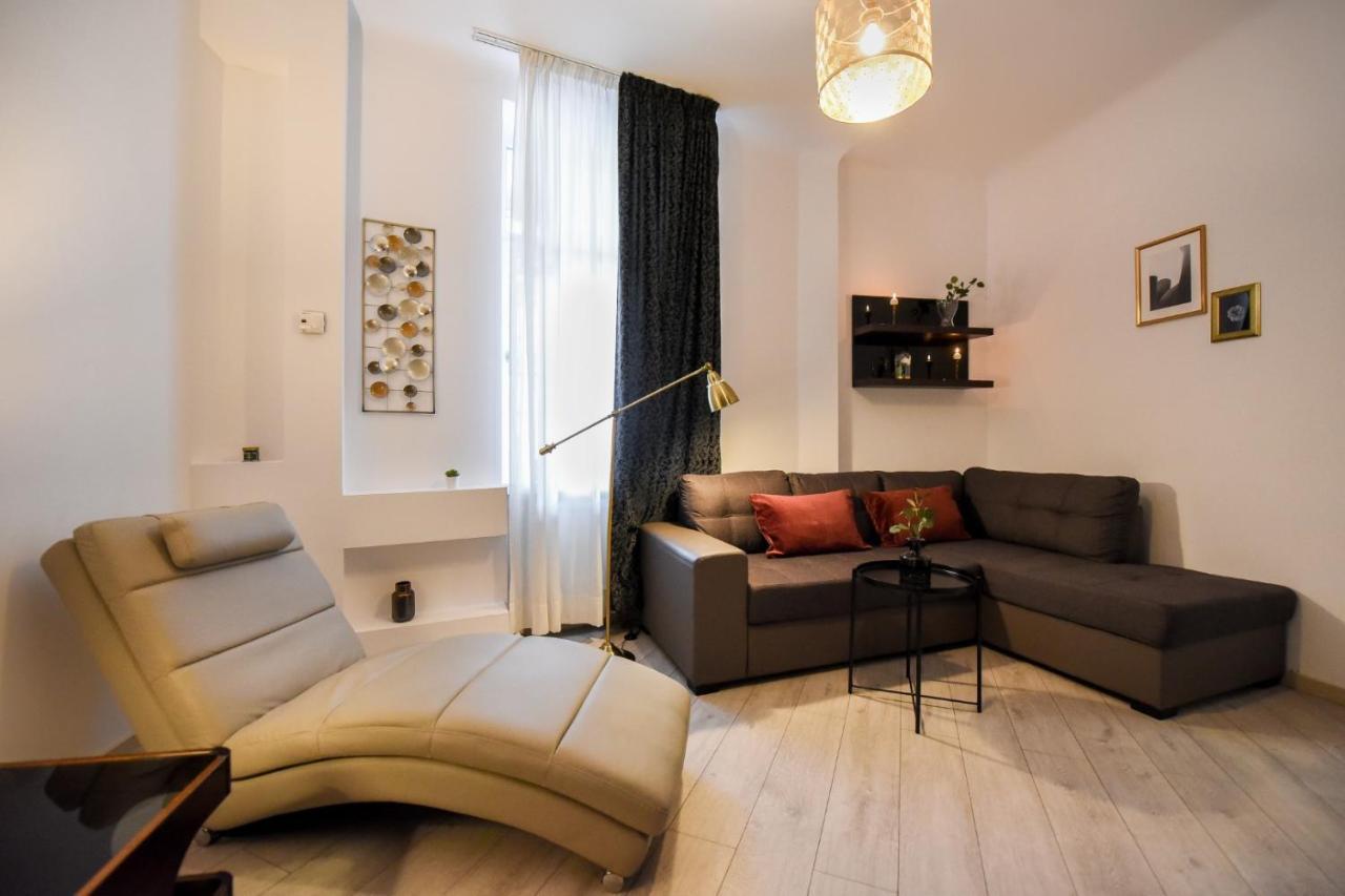 Apartament Amazing Location & Elegant Apt - Old Town Bukareszt Zewnętrze zdjęcie